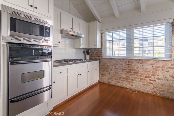 Interior, Kitchen, Stainless Steel Appliances, Wood Texture Flooring