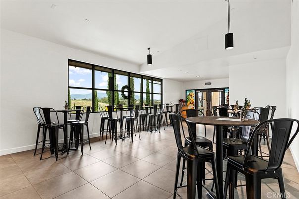 Dining room, Interior, Pendant Lights, Recessed Lighting