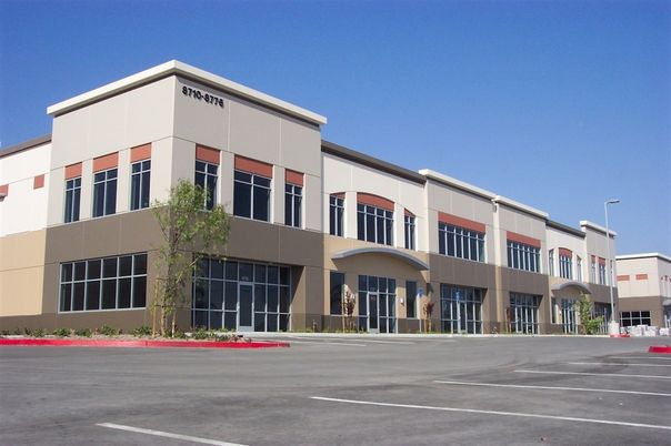 Exterior, Facade, Modern