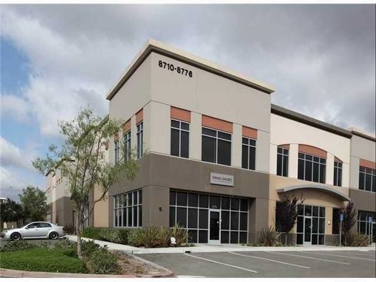 Exterior, Facade, Modern
