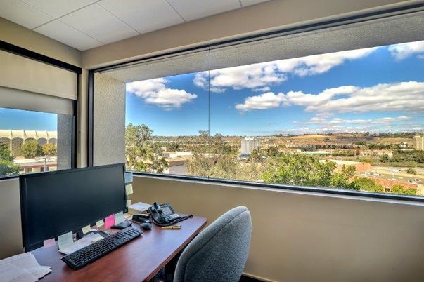 Home Office, Interior