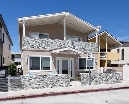 Exterior, Facade, American Craftsman