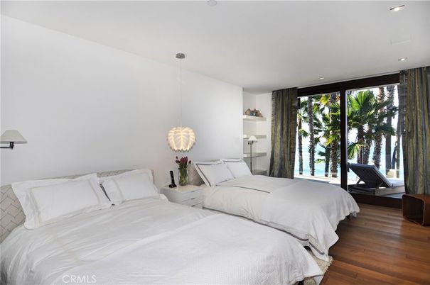 Bedroom, Interior, Pendant Lights, Recessed Lighting, Wood Texture Flooring