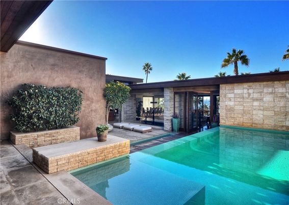 Exterior, Pool