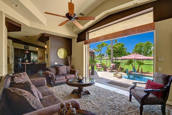 Interior, Living room, Pendant Lights, Recessed Lighting
