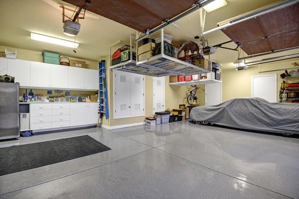 Garage, Interior