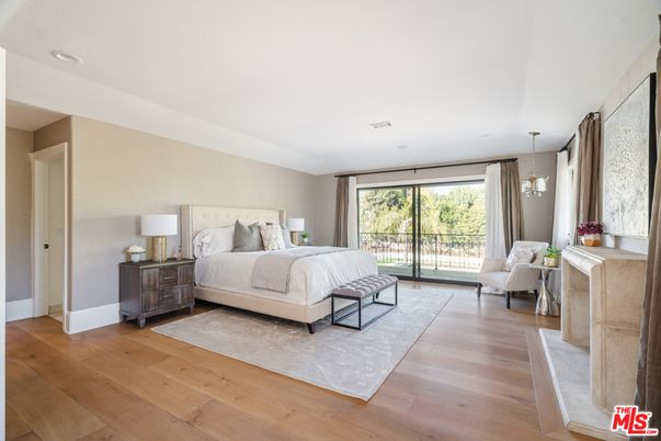 Bedroom, Interior, Pendant Lights, Recessed Lighting, Wood Texture Flooring