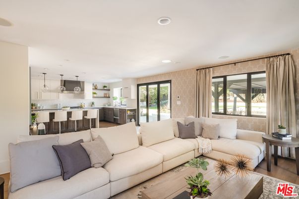 Interior, Kitchen, Living room, Pendant Lights, Recessed Lighting, Stainless Steel Appliances, Wood Texture Flooring