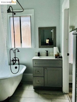 Bathroom, Dual Sink Vanities, Free Standing Baths, Interior