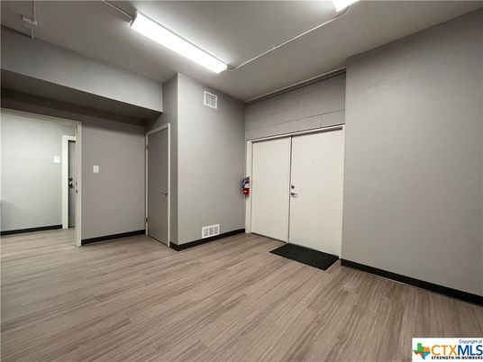 Elevator, Empty room, Interior, Wood Texture Flooring