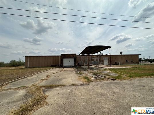 Backyard, Detached Garage, Exterior