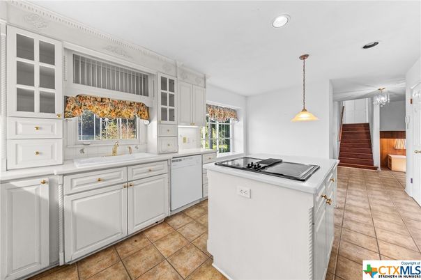 Interior, Kitchen, Pendant Lights, Recessed Lighting