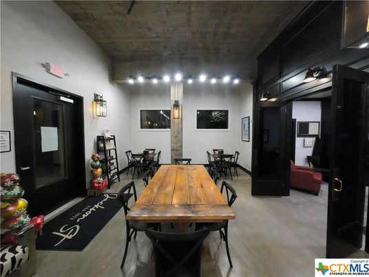Dining room, Interior