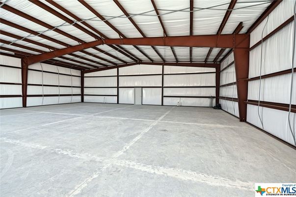 Garage, Interior, Wooden Beams
