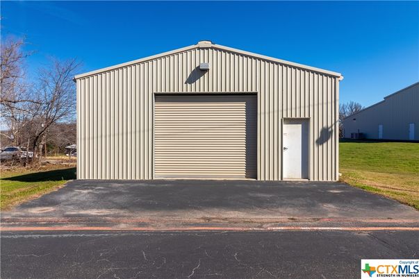 Detached Garage, Exterior