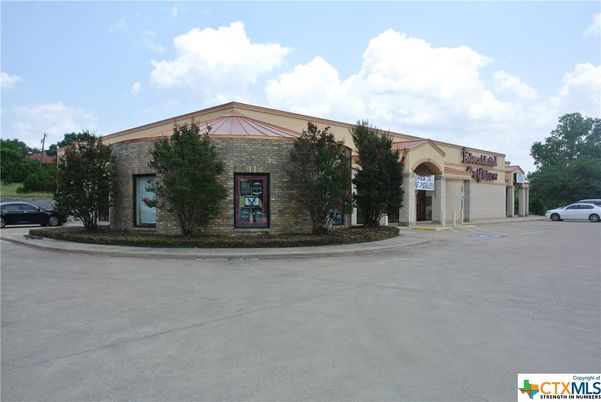 Exterior, Facade, Brick Facade, None