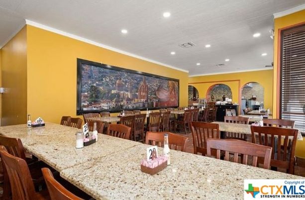 Dining room, Interior, Recessed Lighting