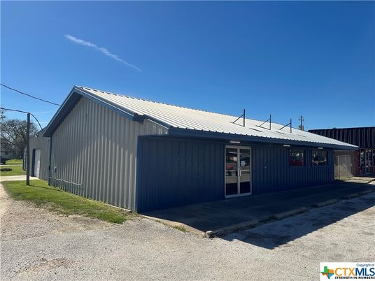 Detached Garage, Exterior