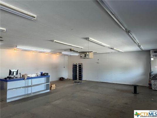 Garage, Interior