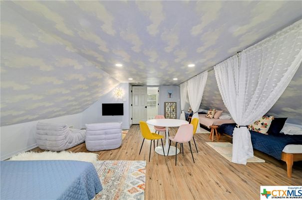 Dining room, Interior, Recessed Lighting, Wood Texture Flooring