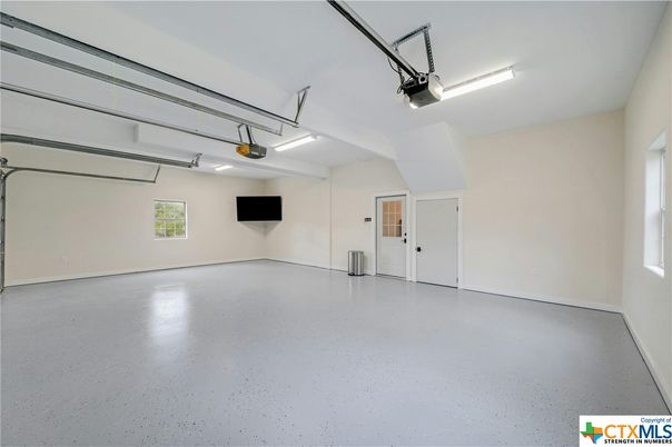 Garage, Interior
