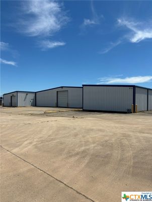 Backyard, Detached Garage, Exterior