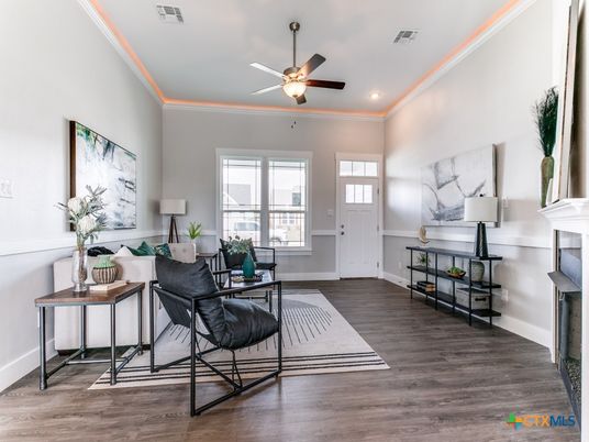 Interior, Living room, Recessed Lighting, Wood Texture Flooring