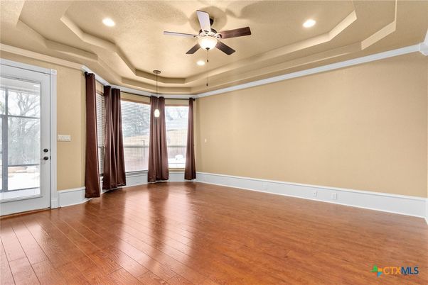 Empty room, Interior, Recessed Lighting, Wood Texture Flooring