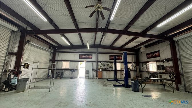 Garage, Interior