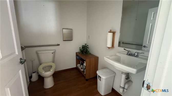 Bathroom, Interior, Wood Texture Flooring