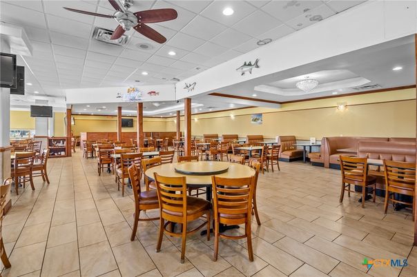 Chandelier, Dining room, Interior, Recessed Lighting