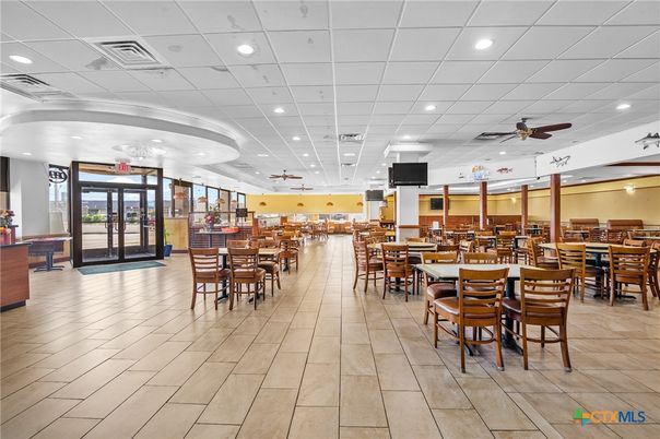 Dining room, Interior, Recessed Lighting