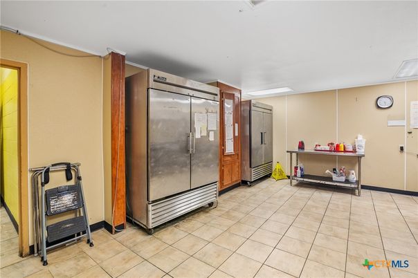 Elevator, Interior
