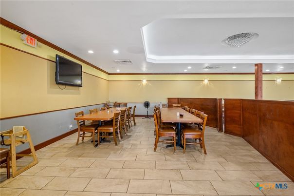 Dining room, Interior, Recessed Lighting