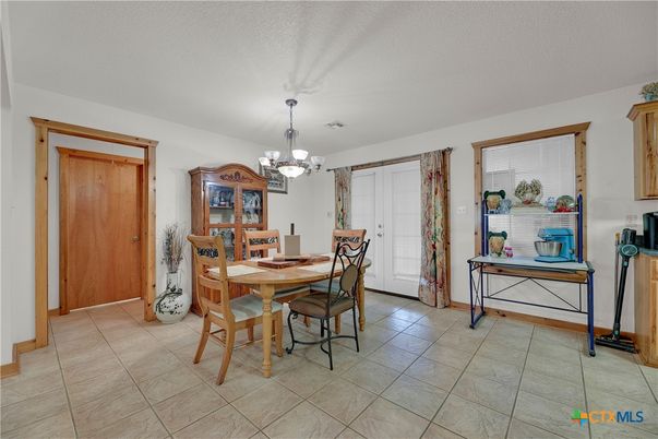 Chandelier, Dining room, Interior
