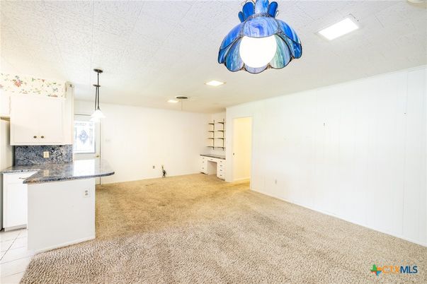 Empty room, Interior, Kitchen, Pendant Lights, Recessed Lighting