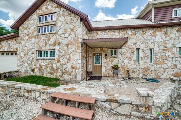 Attached, Exterior, Facade, Brick Traditional