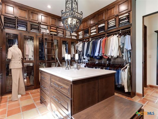 Interior, Pendant Lights, Recessed Lighting, Walk-in Closets