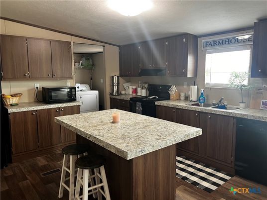 Interior, Kitchen, Washer, Wood Texture Flooring