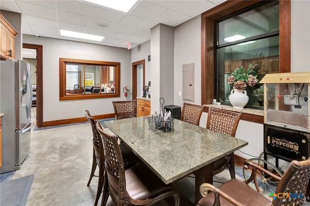 Dining room, Interior, Kitchen, Recessed Lighting