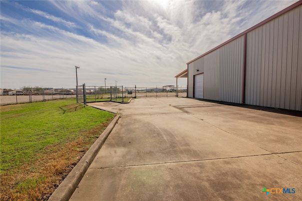 Backyard, Detached Garage, Exterior