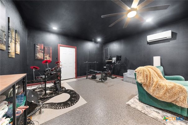 Fitness Equipment, Interior, Recessed Lighting