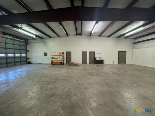 Garage, Interior