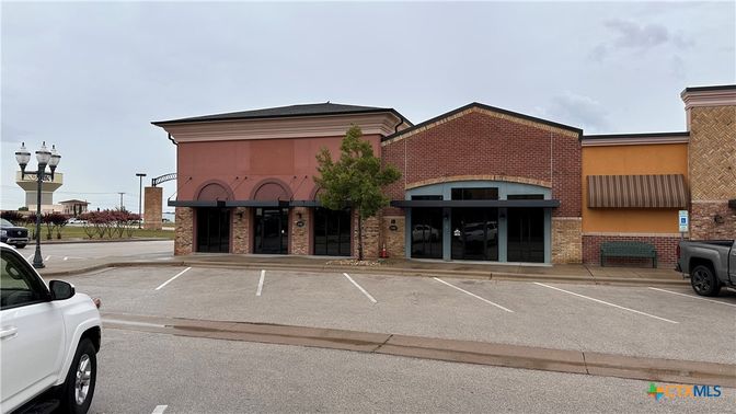 Exterior, Facade, Brick Facade, Modern