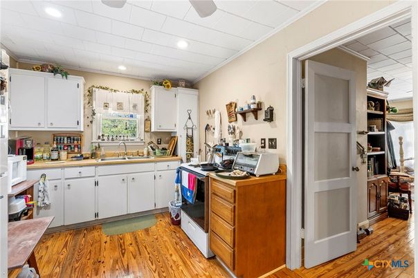 Interior, Kitchen, Recessed Lighting, Wood Texture Flooring