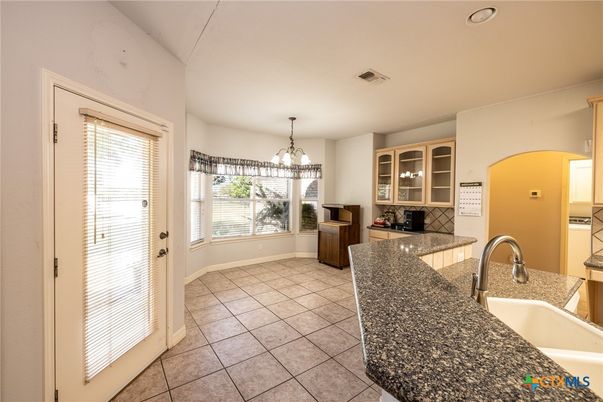 Chandelier, Interior, Kitchen