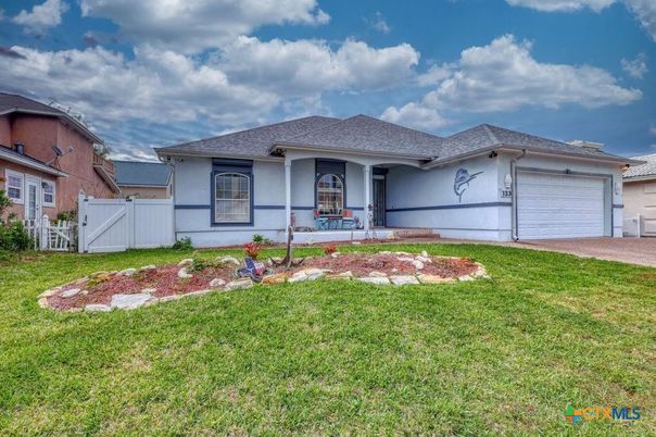 Attached, Backyard, Exterior, Facade, Ranch