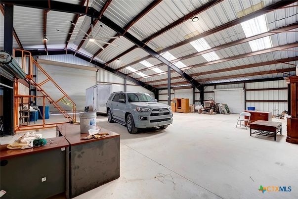 Garage, Interior