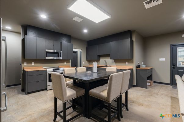 Dining room, Interior, Kitchen, Recessed Lighting