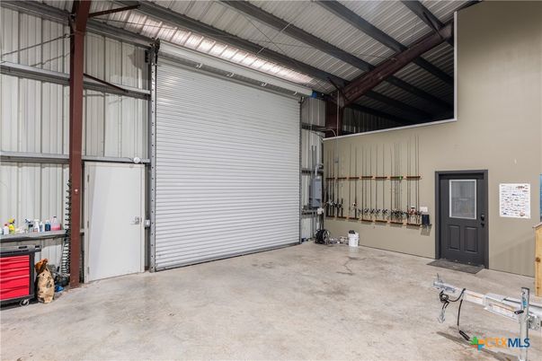 Garage, Interior
